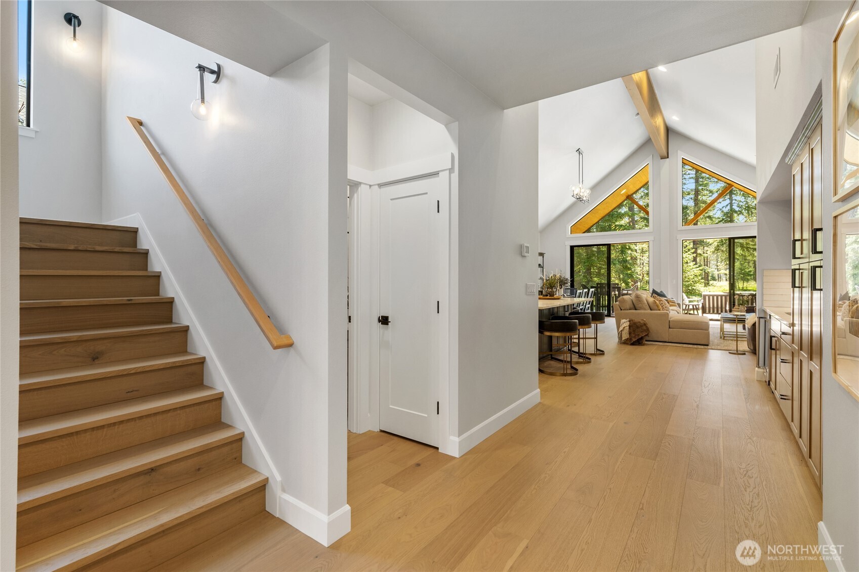 81 Plateau Loop Cle Elum, WA 98922 - Photo 5 of 40