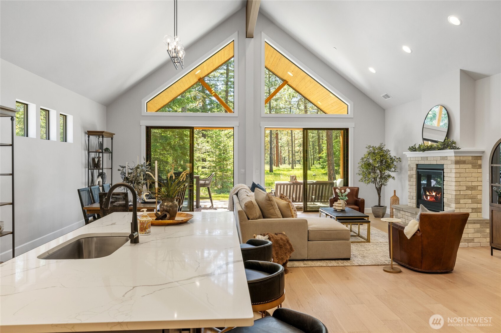 81 Plateau Loop Cle Elum, WA 98922 - Photo 10 of 40