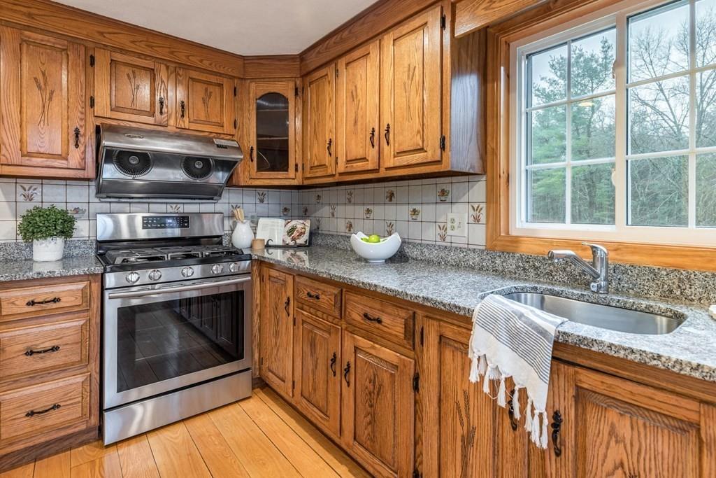 69 Middle Road Boxborough, MA 01719 - Photo 17 of 41