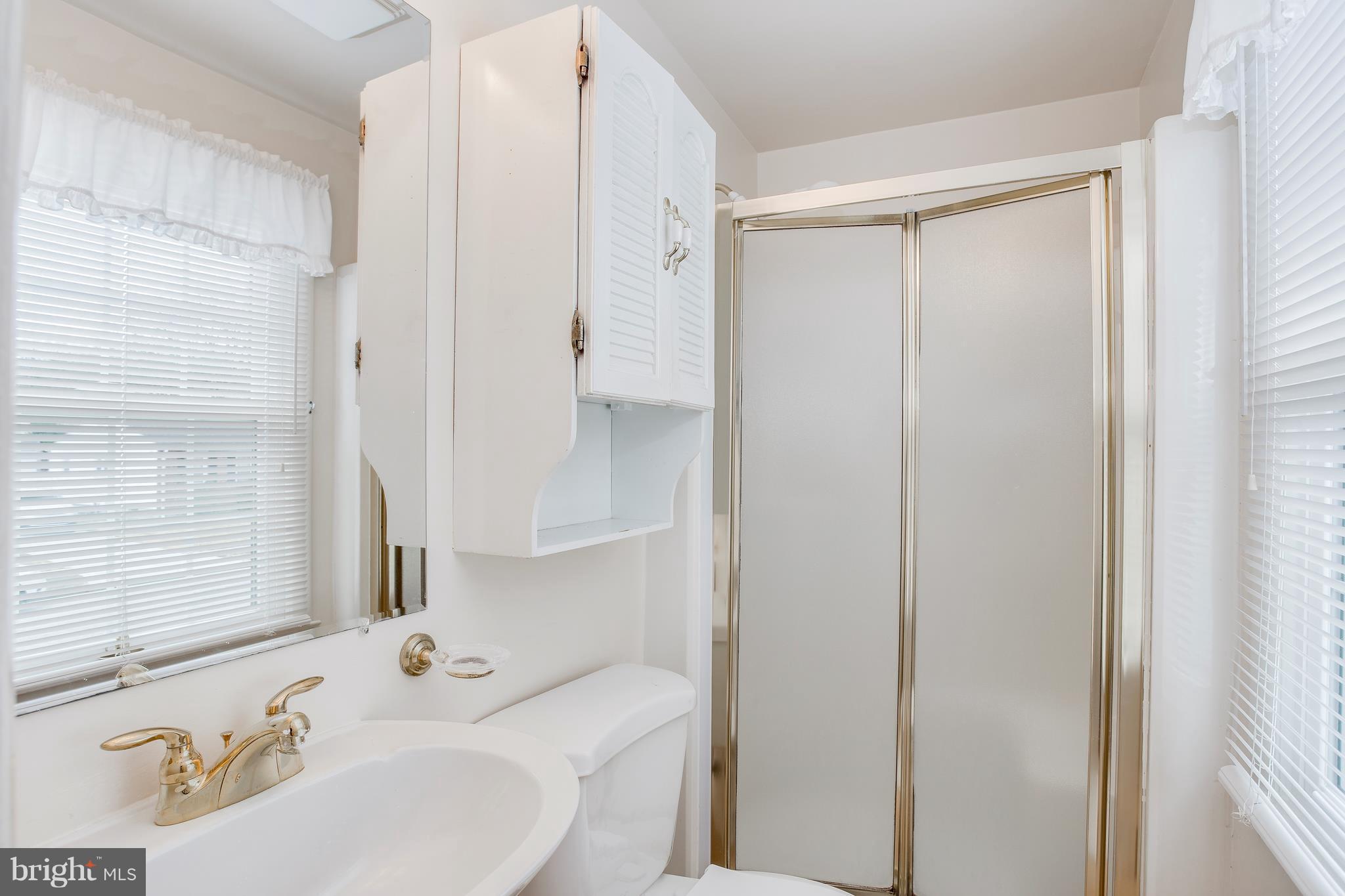 519 Bathurst Road Baltimore, MD 21228 - Photo 17 of 29 Bath (Master)