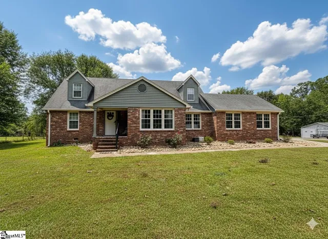 $834,900 | 859 Cooper Bridge Road, Fountain Inn, SC 29644