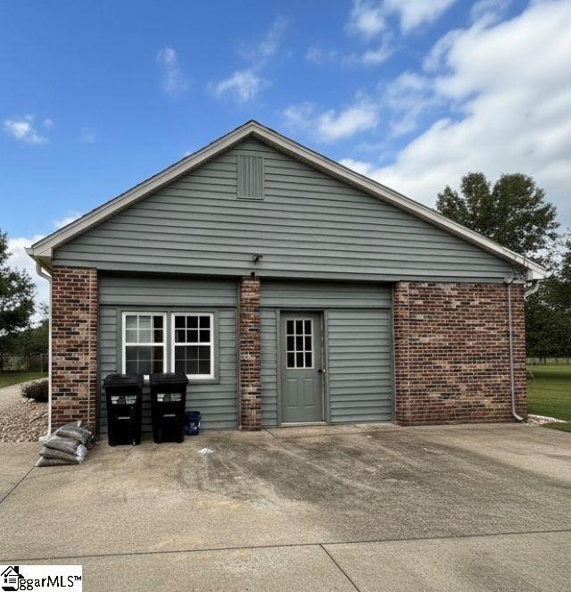 859 Cooper Bridge Road Fountain Inn, SC 29644 - Photo 6 of 44