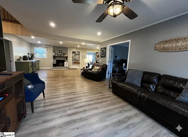 $834,900 | 859 Cooper Bridge Road, Fountain Inn, SC 29644