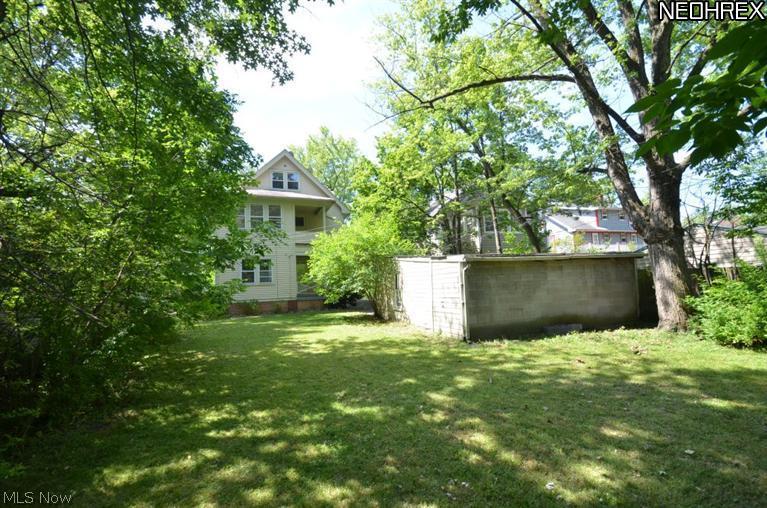 3263 Clarendon Road Cleveland, OH 44118 - Photo 3 of 17 Gallery Image 3