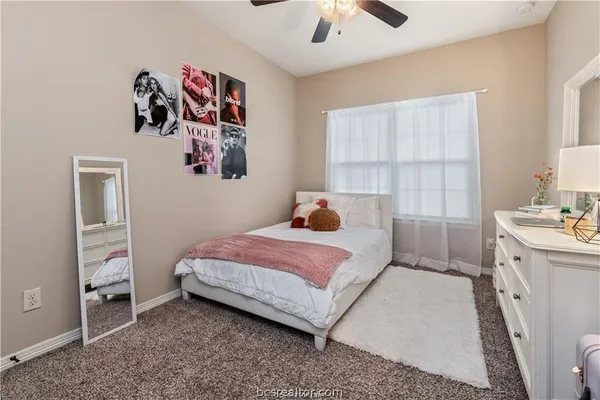 $2,850 | 411 Ash Street, College Station, TX 77840