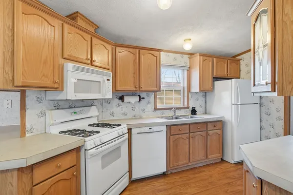 $160,000 | 15 Quaboag Valley, Unit 15, Sudbury, MA 01776