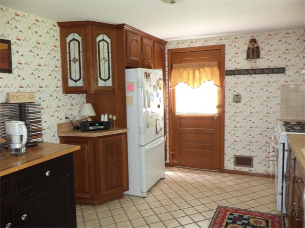 151 Almy Road Somerset, MA 02726 - Photo 9 of 27 Gallery Image 9