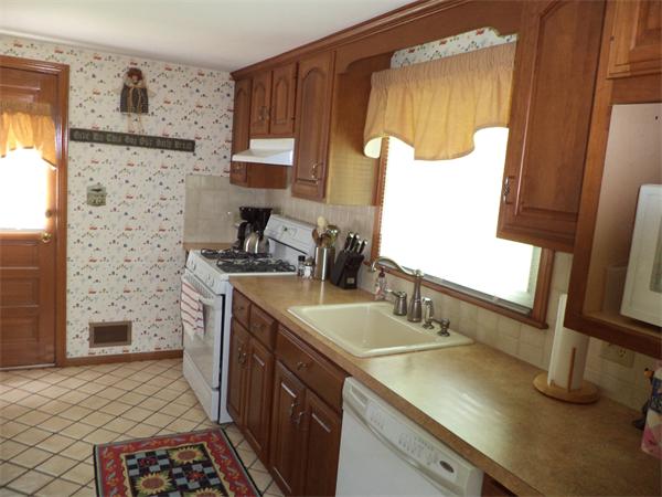151 Almy Road Somerset, MA 02726 - Photo 10 of 27 Gallery Image 10