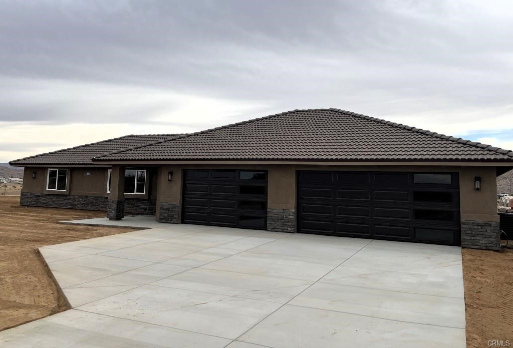 13119 Candlewood Road Apple Valley, CA 92308 - Photo 2 of 13