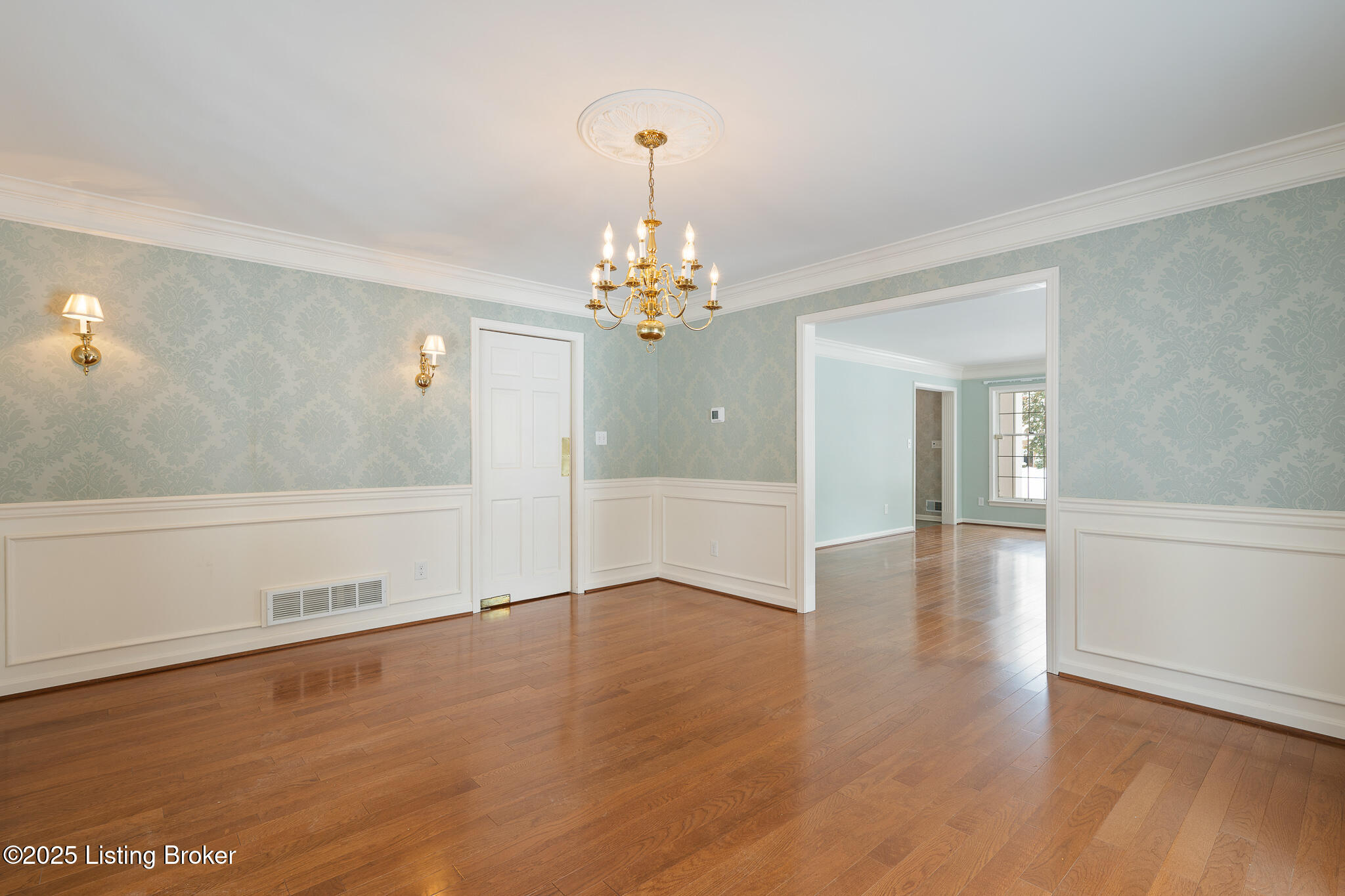 6104 Innes Trace Road Louisville, KY 40222 - Photo 15 of 52 6104 Innes Trace Rd_interior-11