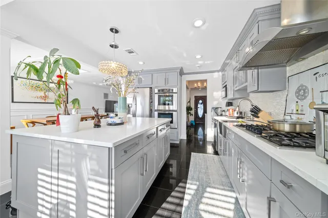 $1,599,000 | 98 Birchwood Park Drive, Jericho, NY 11753