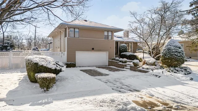 $1,599,000 | 98 Birchwood Park Drive, Jericho, NY 11753