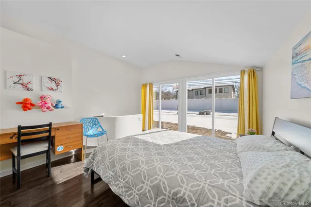 $1,599,000 | 98 Birchwood Park Drive, Jericho, NY 11753