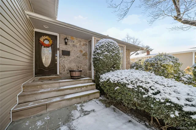 $1,599,000 | 98 Birchwood Park Drive, Jericho, NY 11753