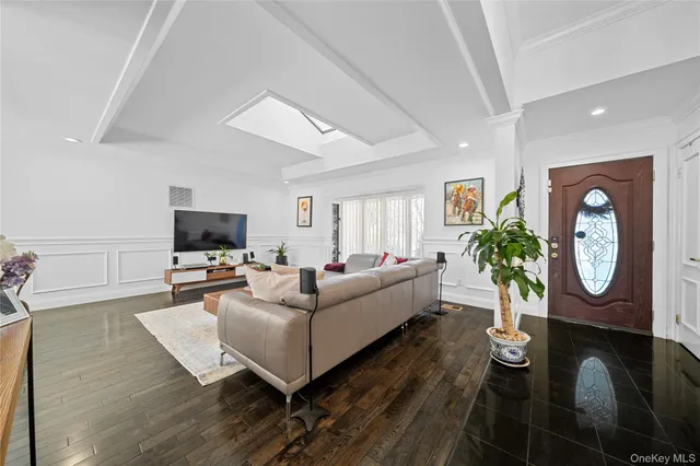 $1,599,000 | 98 Birchwood Park Drive, Jericho, NY 11753