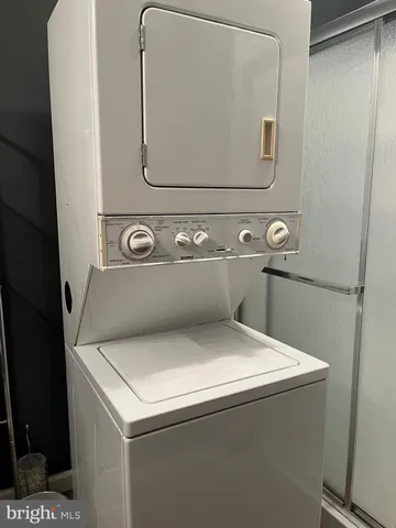 a close up view of washer and dryer