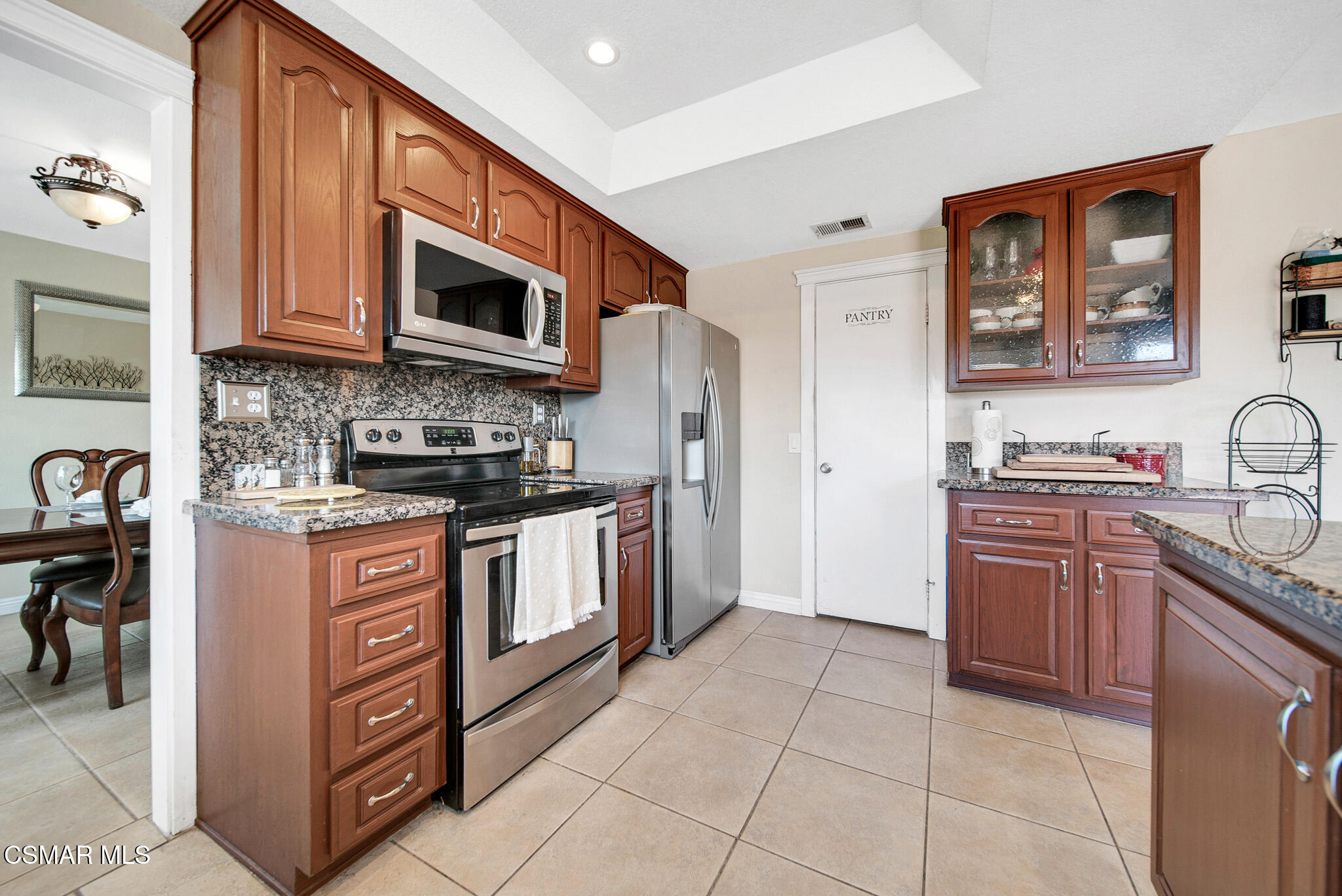 3370 Township Avenue Simi Valley, CA 93063 - Photo 20 of 42 3370 Township Ave HsHProd-20