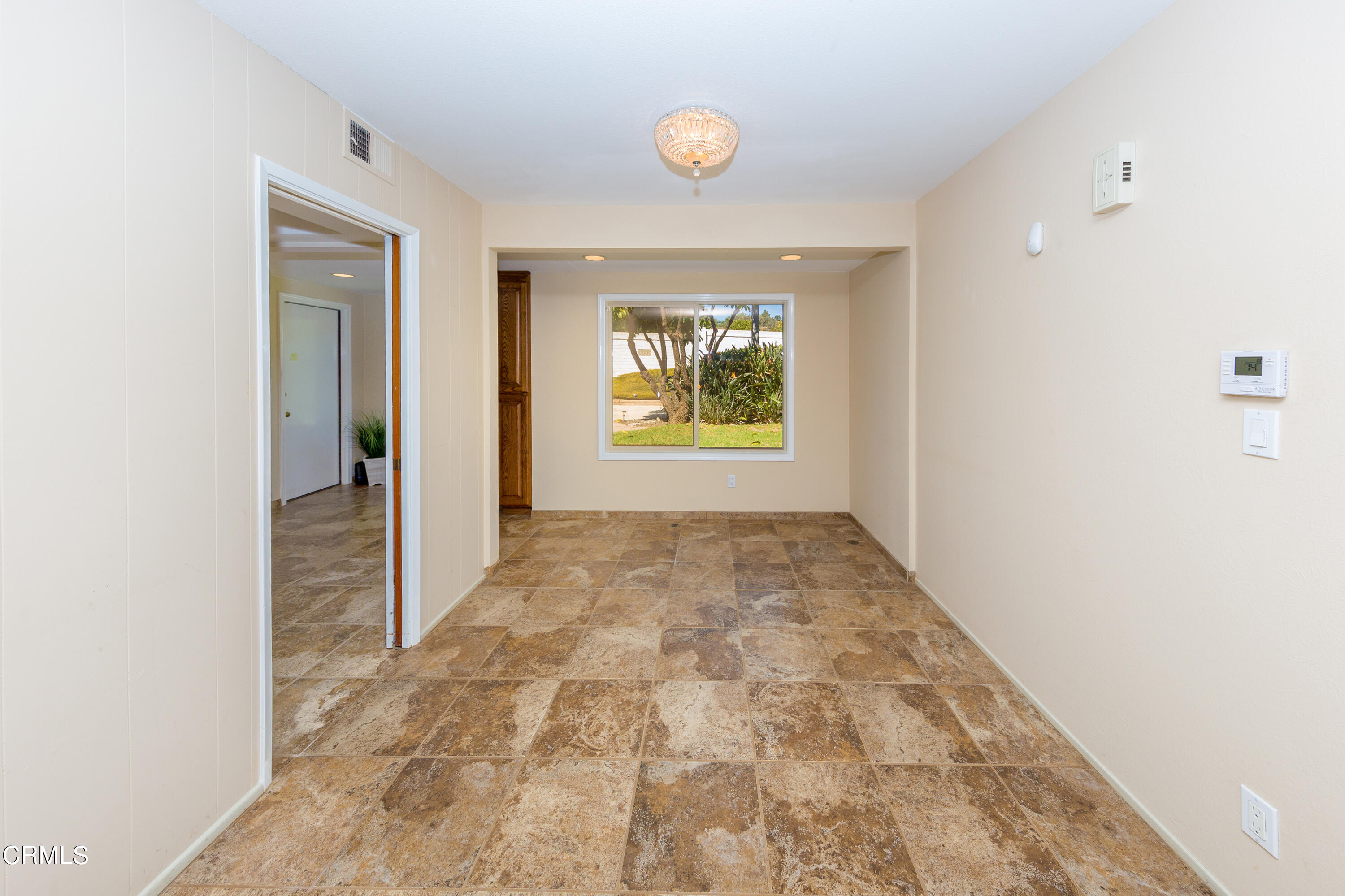 75 Vientos Road Camarillo, CA 93010 - Photo 14 of 36 a view of an empty room with windows