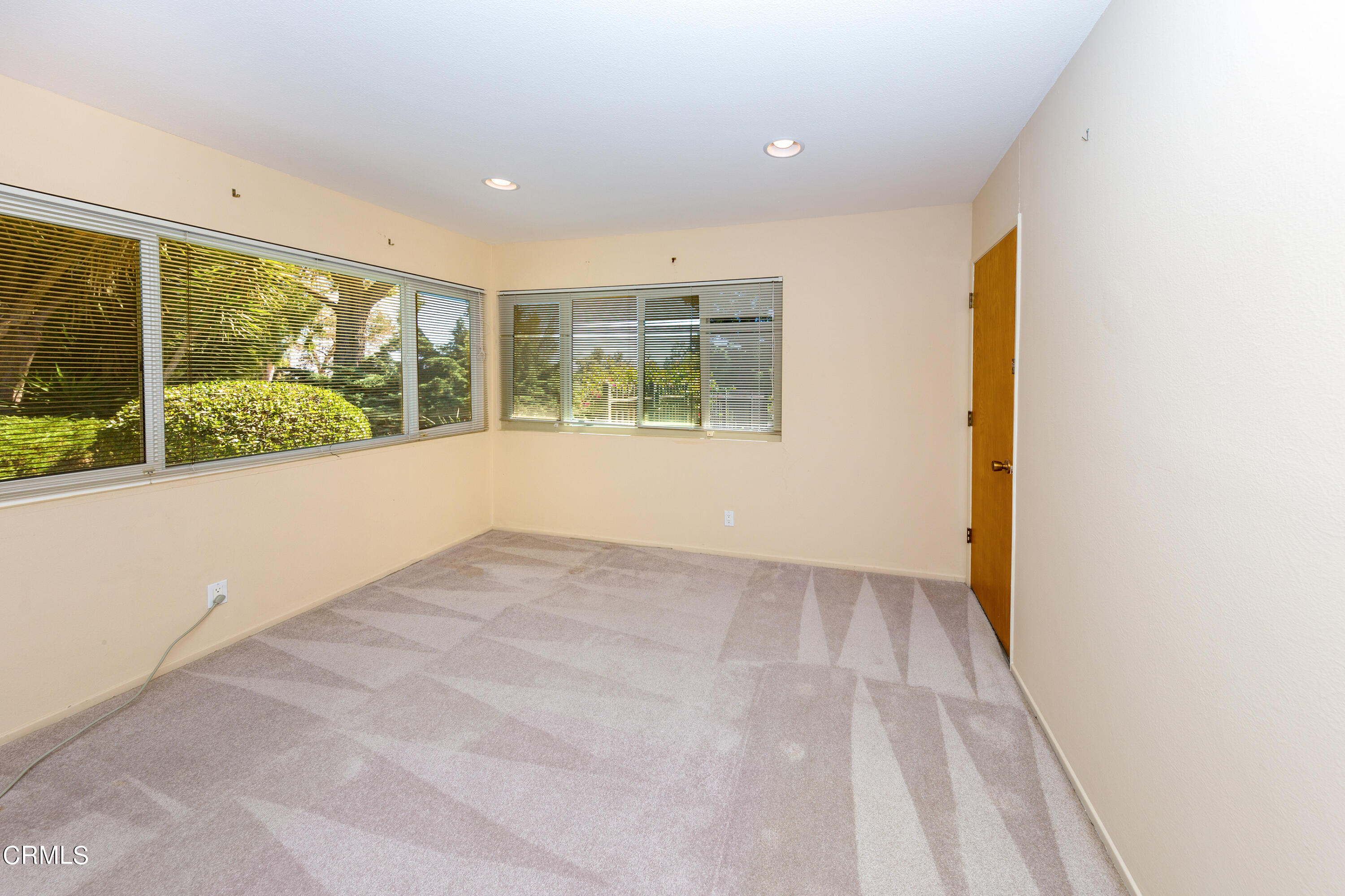 75 Vientos Road Camarillo, CA 93010 - Photo 20 of 36 an empty room with windows