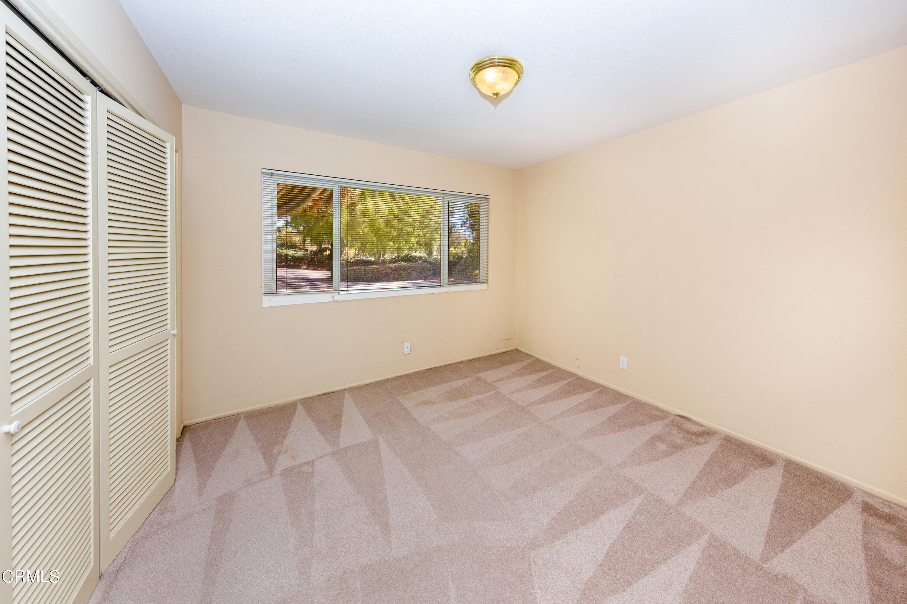 75 Vientos Road Camarillo, CA 93010 - Photo 23 of 36 an empty room with a window