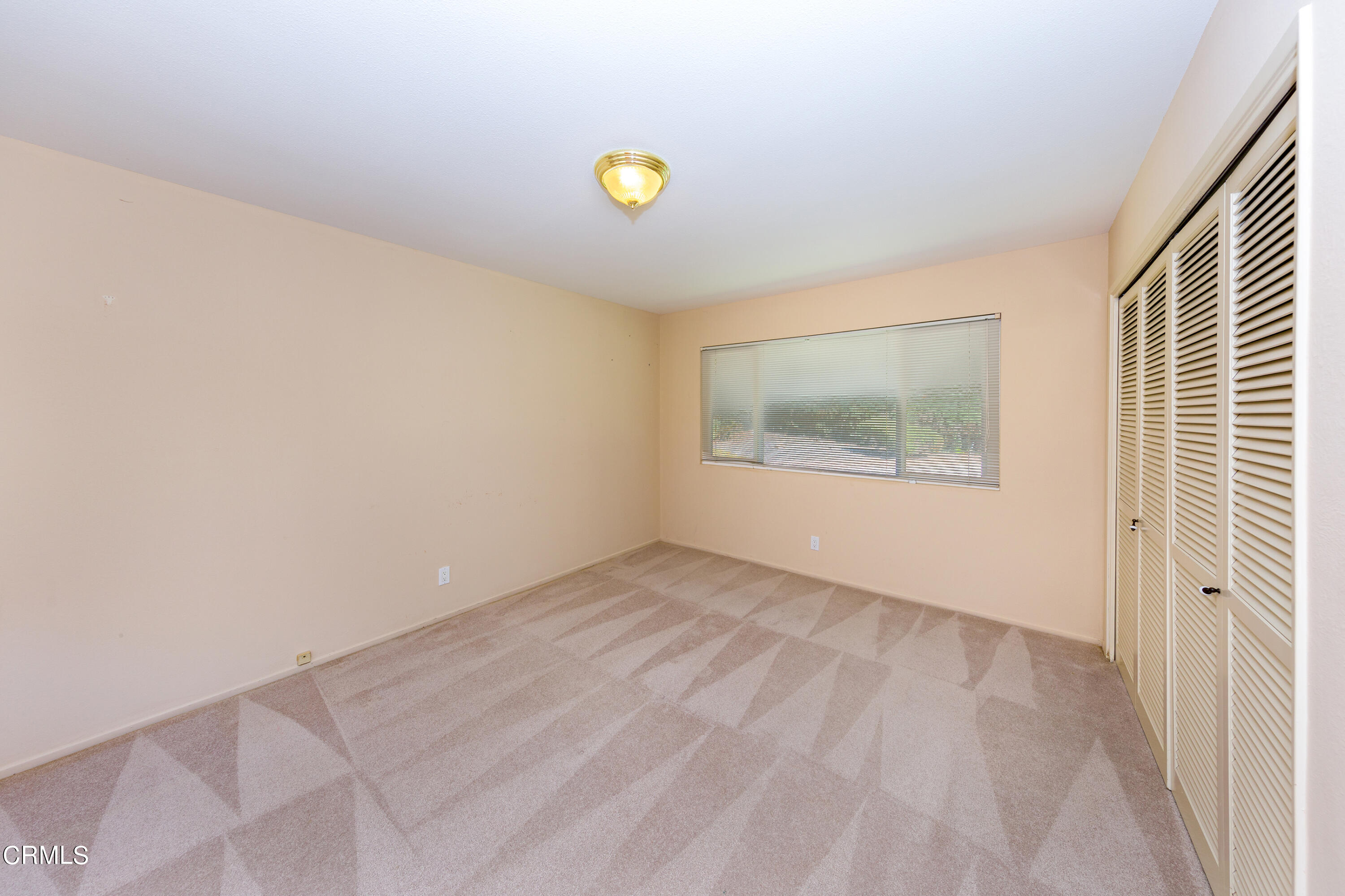 75 Vientos Road Camarillo, CA 93010 - Photo 24 of 36 a view of empty room with front door
