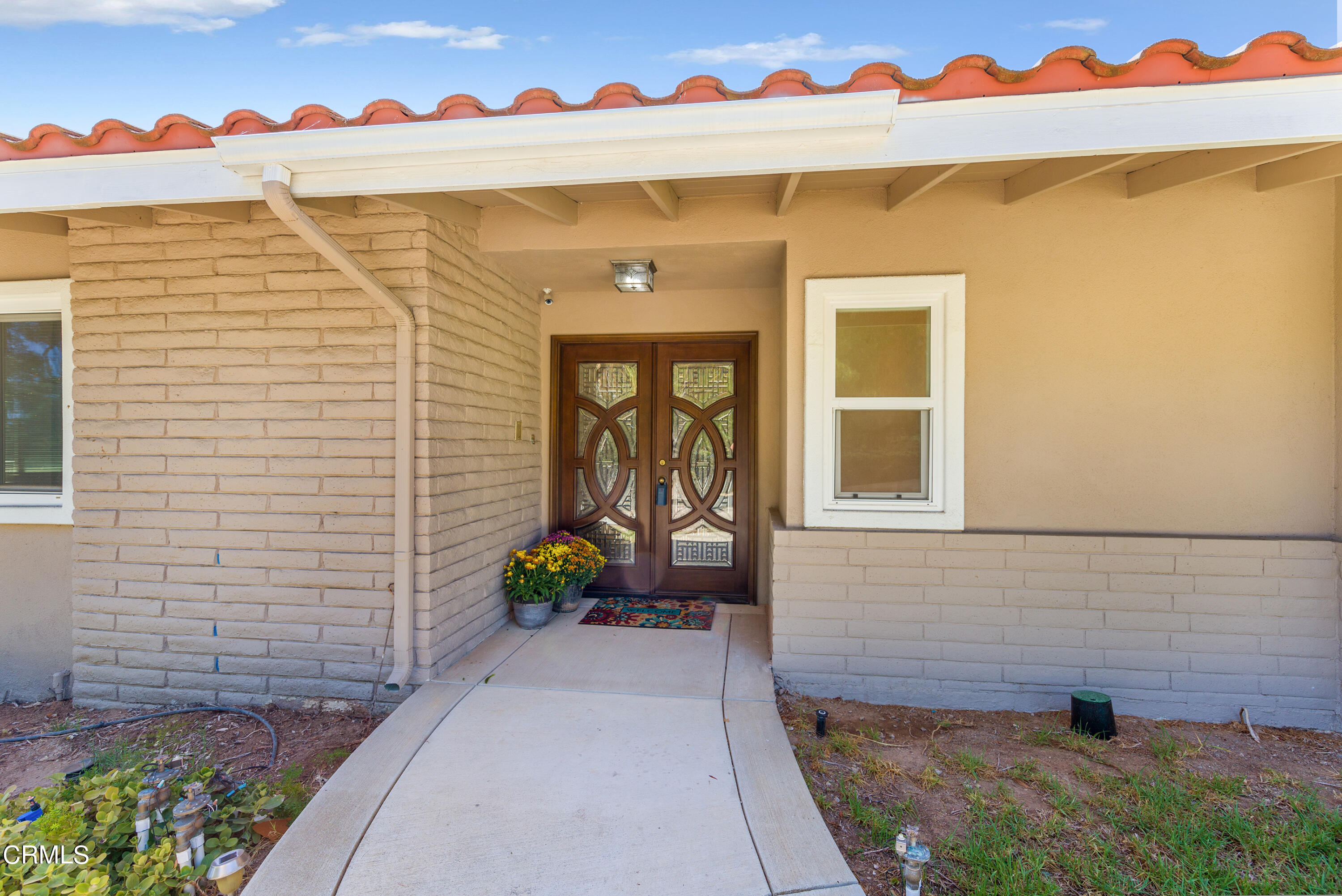 75 Vientos Road Camarillo, CA 93010 - Photo 6 of 36 a view of entryway