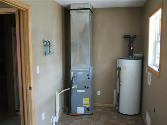 9875 Lincoln Road Syracuse, IN 46567 - Photo 6 of 10 Gallery Image 6