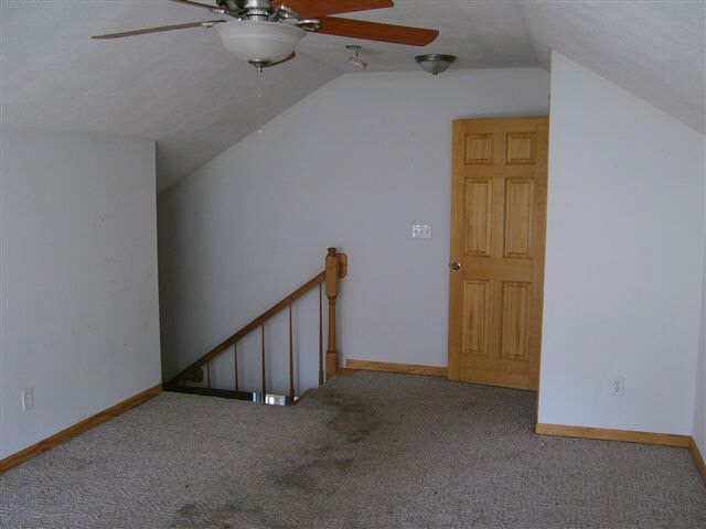 9875 Lincoln Road Syracuse, IN 46567 - Photo 10 of 10 Gallery Image 10