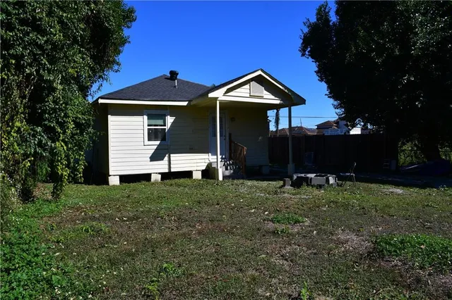 $1,800 | 2943 Memorial Park Drive, New Orleans, LA 70114