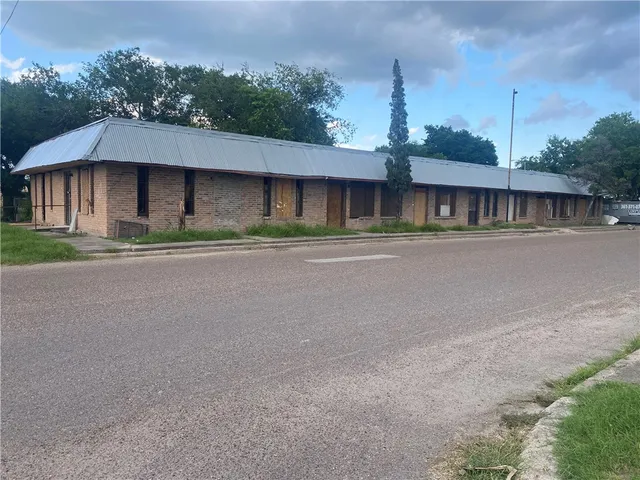$130,000 | 101 East Rockport Street, Mathis, TX 78368