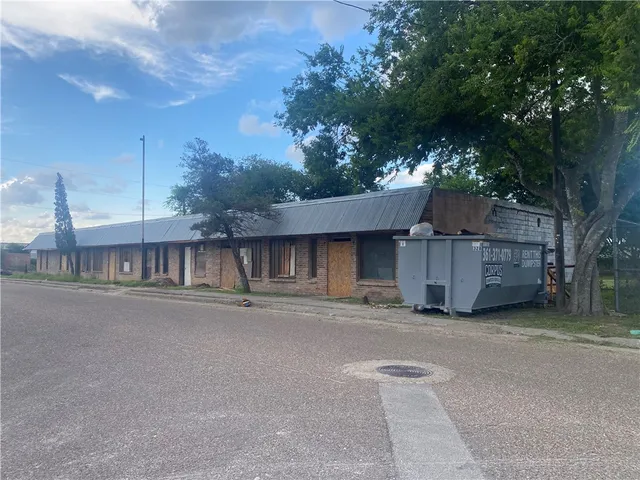 $130,000 | 101 East Rockport Street, Mathis, TX 78368