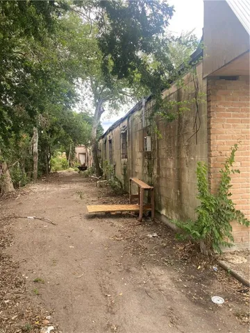 $130,000 | 101 East Rockport Street, Mathis, TX 78368