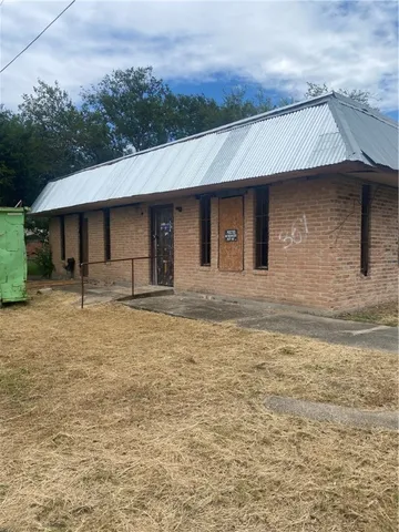 $130,000 | 101 East Rockport Street, Mathis, TX 78368