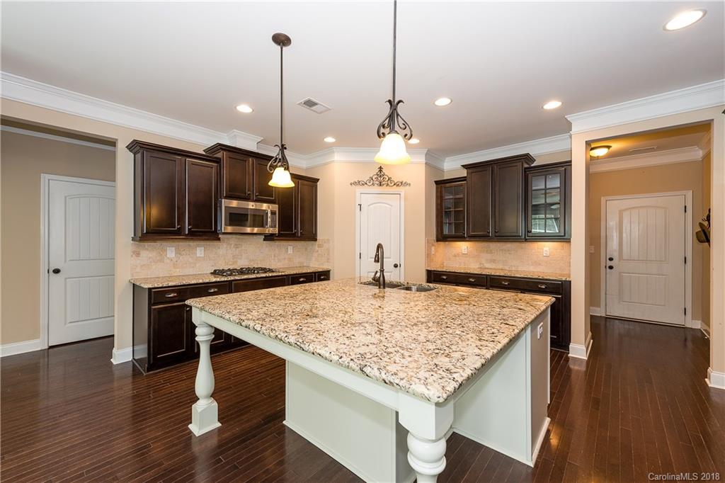 913 Solandra Way Tega Cay, SC 29708 - Photo 2 of 35