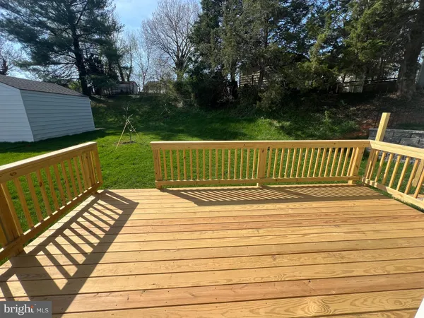 $2,600 | 350 West 11th Street, Front Royal, VA 22630
