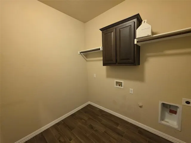 $2,800 | 2021 Milano Lane, Lewisville, TX 75077