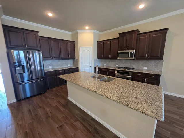 $2,800 | 2021 Milano Lane, Lewisville, TX 75077