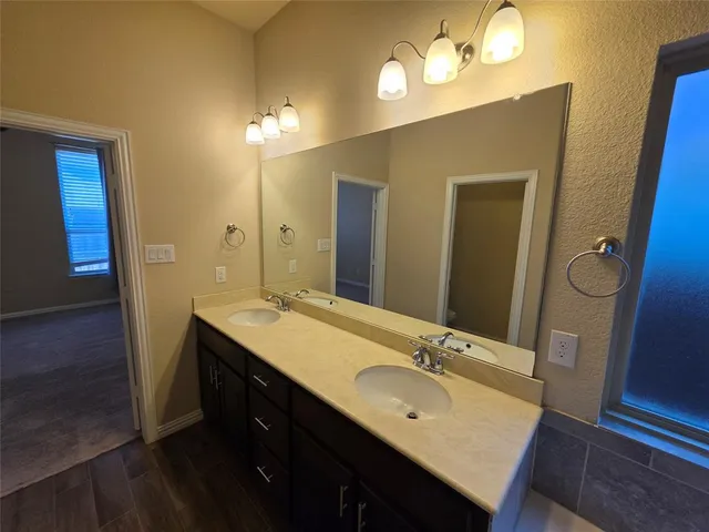 $2,800 | 2021 Milano Lane, Lewisville, TX 75077