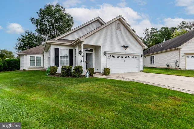 $460,000 | 5 Dutchess Court, Southampton, NJ 08088