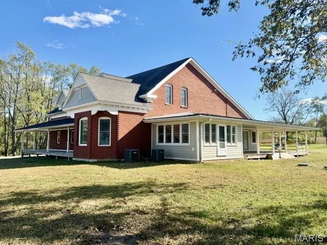 $550,000 | 12397 Apache Drive, New London, MO 63459