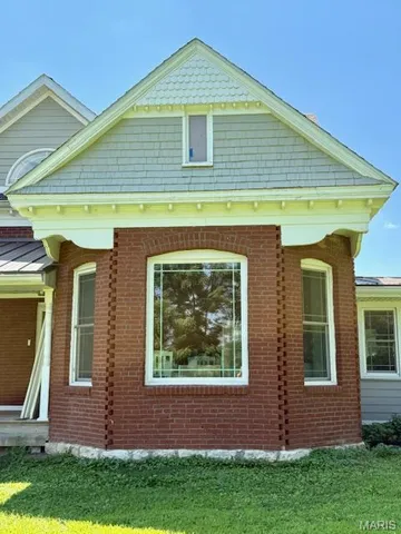 $550,000 | 12397 Apache Drive, New London, MO 63459