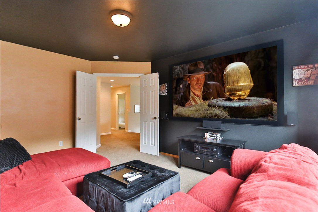 307 Shadow Place Southeast Renton, WA 98059 - Photo 14 of 29 Gallery Image 14