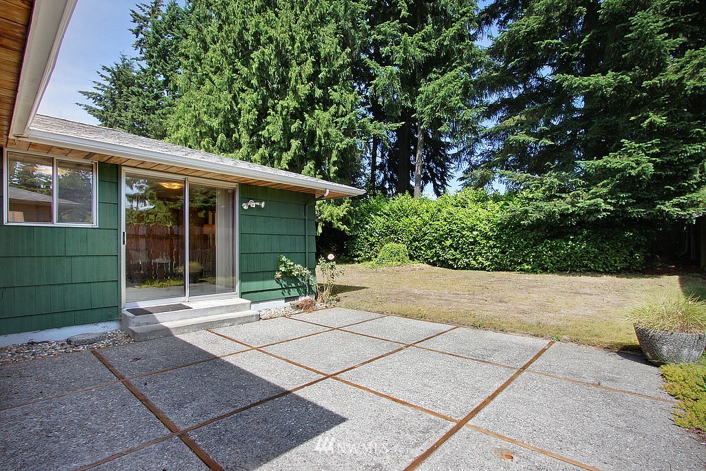 6611 Morgan Road Everett, WA 98203 - Photo 9 of 16