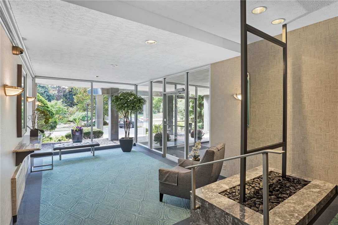 1000 East Avenue, Unit UN606 Rochester, NY 14607 - Photo 22 of 23 * Private and secured entry with lobby and eleva