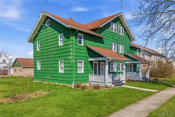 $385,000 | 552 24th Street, Niagara Falls, NY 14301