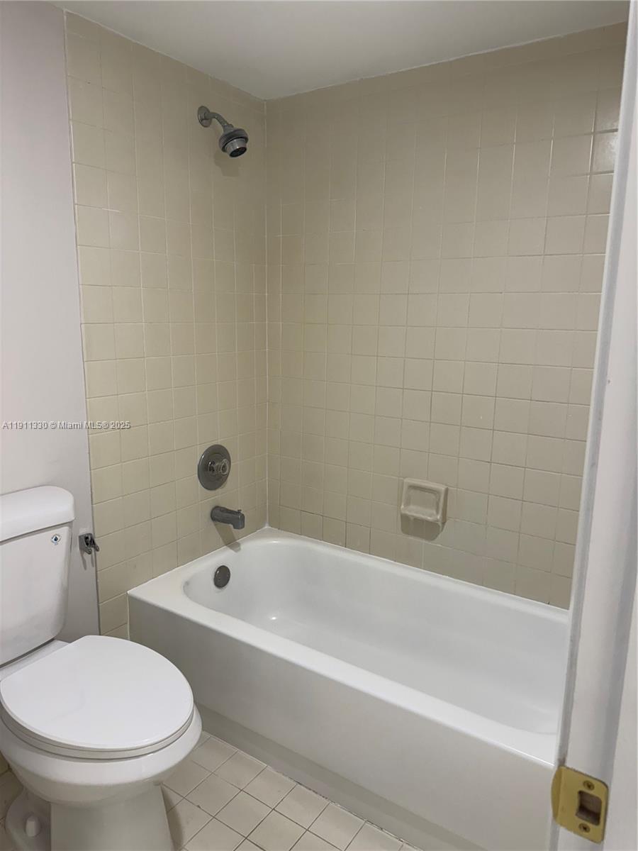 8810 Southwest 132nd Place, Unit 303DN Miami, FL 33186 - Photo 16 of 23