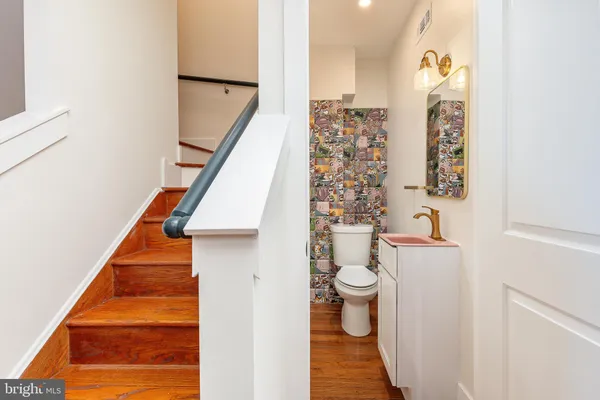 $3,950 | 412 Sepviva Street, Philadelphia, PA 19125