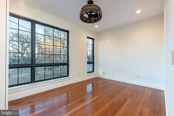 $3,950 | 412 Sepviva Street, Philadelphia, PA 19125