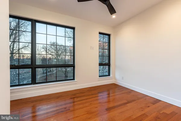 $3,950 | 412 Sepviva Street, Philadelphia, PA 19125