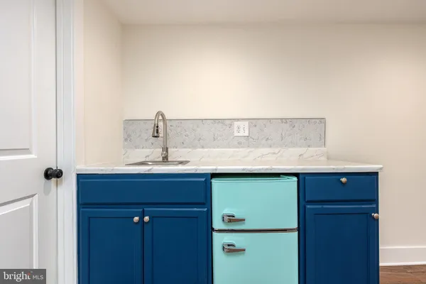 $3,950 | 412 Sepviva Street, Philadelphia, PA 19125